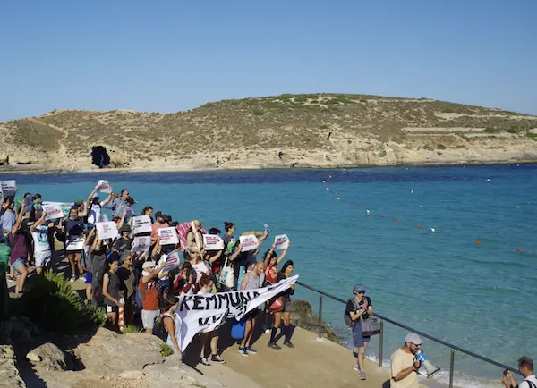 Graffitti Protest at the Blue Lagoon.