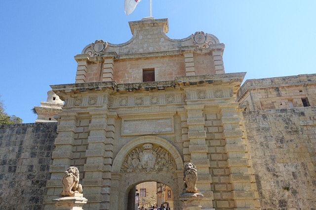 Shot of Mdina gate.