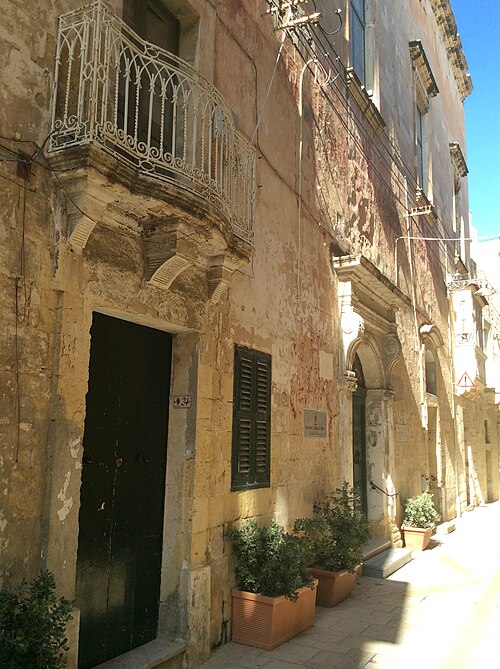 An angular shot of the Auberge de France in the Collachio.
